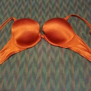 NWT Victoria's Secret push-up bra 34D